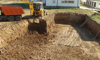 Рытье котлованов под фундамент в Кинешме – цена от 2641 руб. за м3 | 2Землекопа-Кнш